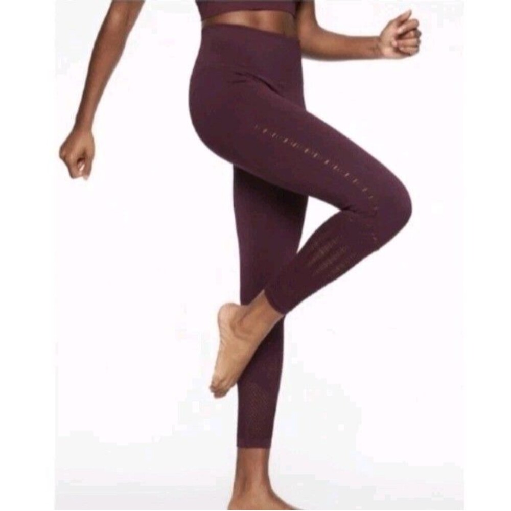 Athleta Halasana Seamless Cutout Gym Yoga Running Leggings Crimson size Medium M